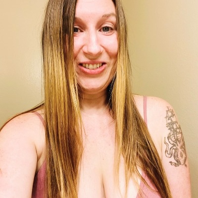 ff 8168894294c49d7e3e7f5565a554fb4a ff headshot cropped 1